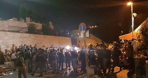 Settlers launch march in Bab al-Asbat area in O. Jerusalem
