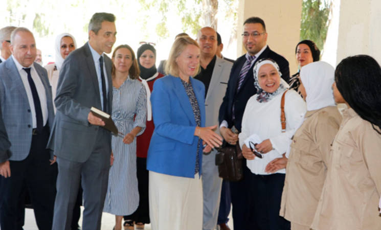 Minister of Foreign Affairs of Norway visits Baqaa Camp in Jordan