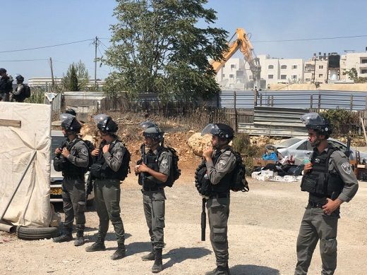 Israeli forces demolish houses, seize money in Jordan Valley