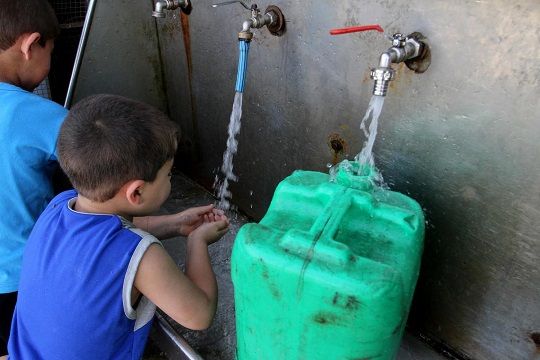 Israel destroys water pipes in Jordan Valley