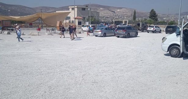 Settlers storm archaeological area in Sebastia