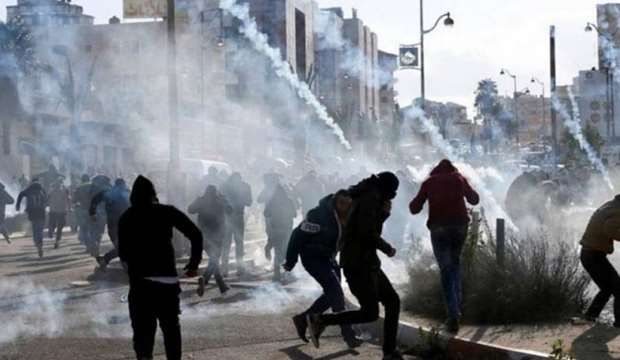 Dozens injured during clashes with IOF in al-Khalil