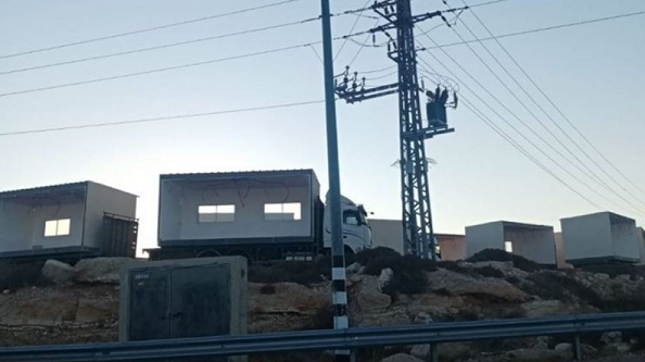 Settlers set up new outpost in southern al-Khalil