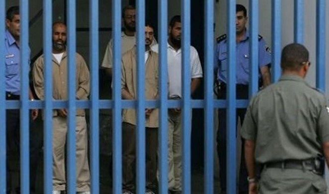 Seven administrative detainees continue hunger strike in Israeli jails