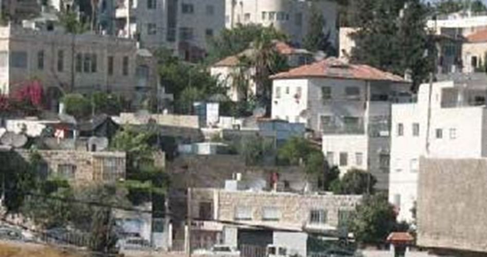 Israeli forces shut down Jerusalem access roads