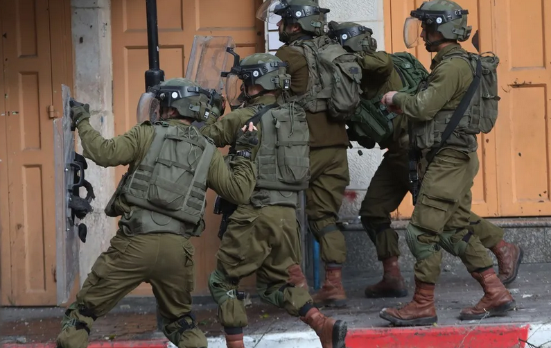 Palestinian official threatens 'open conflict' with Israel