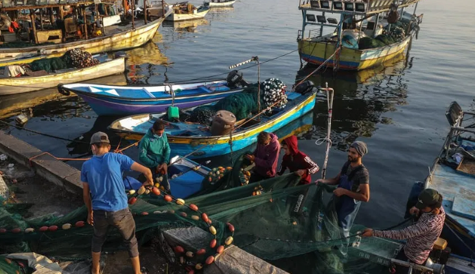 Israel to expand Gaza fishing zone, allow import of raw materials