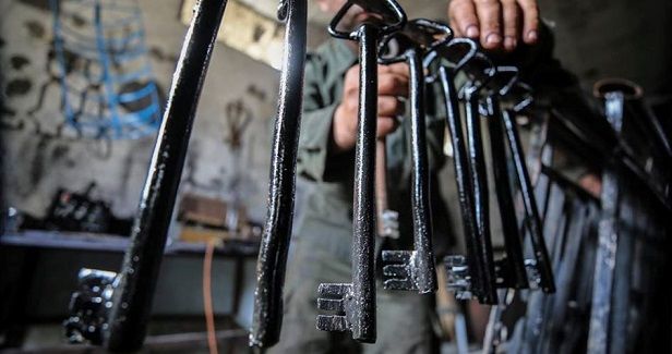 Gaza's 'return keys' maker new victim of Israeli violence