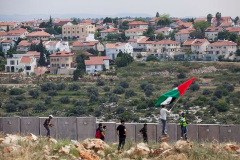 Israeli govt and settlers use false documents to seize Palestinian land