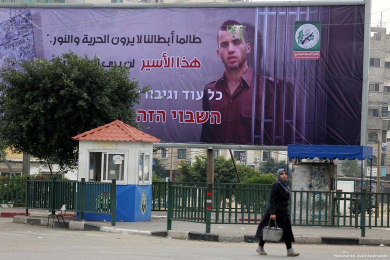 Captive soldiers mother slams Israeli officials
