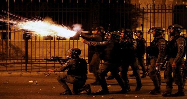 Three Palestinians injured by IOF gunfire in Deheisha camp