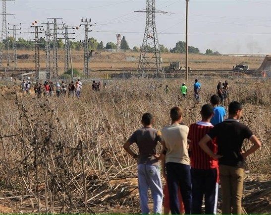 Israeli forces open fire at Palestinian protesters in northern Gaza