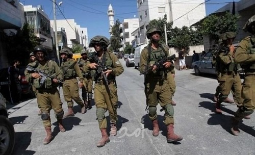 جيش الاحتلال يشن حملة اعتقالات ويقيم حواجز في مناطق مختلفة في الضفة والقدس جيش الاحتلال يشن حملة اعتقالات ويقيم حواجز في مناطق مختلفة في الضفة والقدس