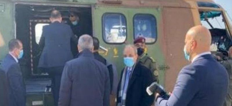 صحيفة عبرية: الوفد الفلسطيني أبلغ استعداده قبول خطة فنزل الأمريكية مقابل منع انهيار السلطة