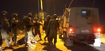 قوات الاحتلال تعتقل شابًا من رام الله على حاجز قلنديا