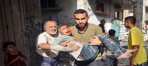 غزة: وفاة 11 نازحين وإصابةآخرين وفقدان آخرين جراء انهيار بناية تضررت جراء الحرب-