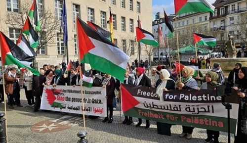 وقفة في حي نويكلن ببرلين لمطالبة الحكومة بوقف دعم حرب الإبادة على غزة
