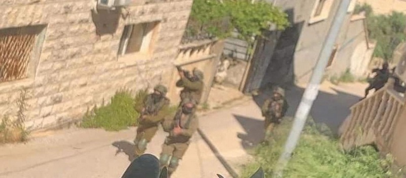 إصابة عامل.. جيش الاحتلال يشن حملة اعتقالات في الضفة الغربية