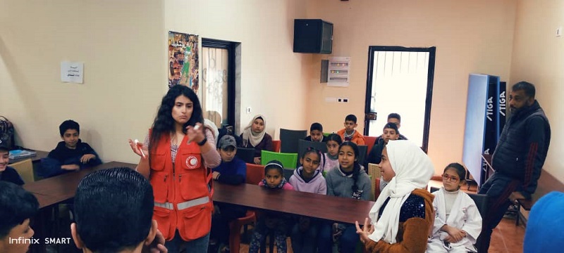 نادي (عزالدين القسام ) و(الهلال الأحمر الفلسطيني) يقيمان فعالية مشتركة توعوية لأطفال المخيم حول ظاهرة 