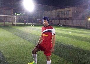       ٣           DHL 