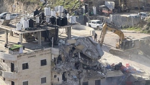 الاحتلال يهدم منازل ومزارع فلسطينية في الضفة المحتلة