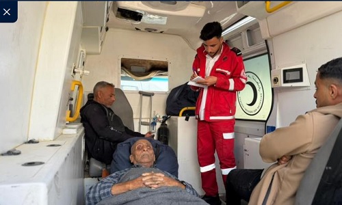 غزة: إجلاء 152 مريضًا وجريحًا عبر معبر رفح لتلقي العلاج بالخارج وسط أزمة صحية متفاقمة