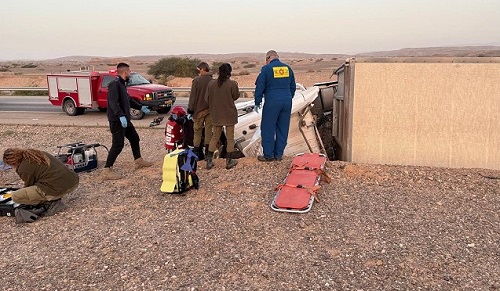 الداخل المحتل: إصابتان خطيرتان في حادثَي طرق بالجليل والنقب