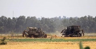 توغل محدود لجرافات جيش الاحتلال شرق غزة