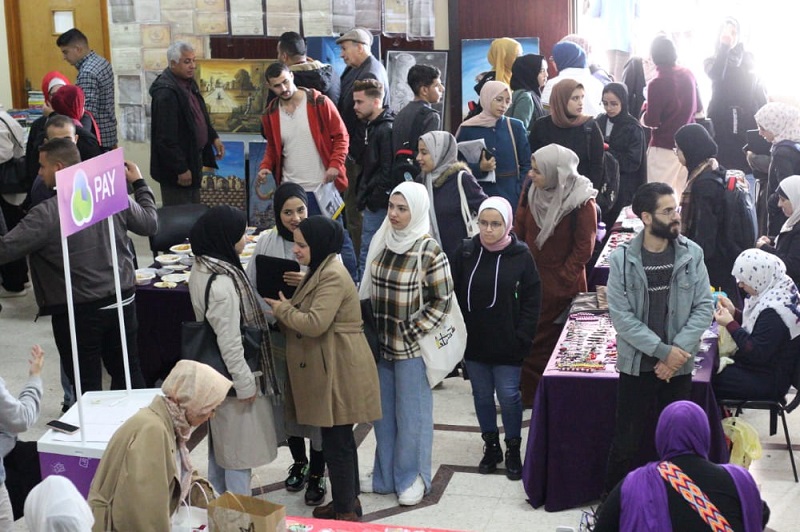 غزة: تفاعل طلابي كبير في افتتاح معرض «ذاكرة بلادي»