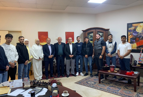 وفد من «أشد» يلتقي إدارة الجامعة اللبنانية الدولية في البقاع لبحث القضايا الطلابية.