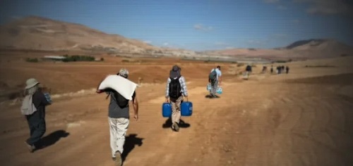 بعد 27 يوما من الحصار.. مستوطنون يمهلون 47 عائلة في الرأس الأحمر حتى مساء اليوم للرحيل