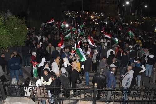 «الديمقراطية/إقليم سوريا» تشارك في وقفة التحية للشهداء التي دعت لها فصائل المـ.ـقاومـ.ـة بدمشق